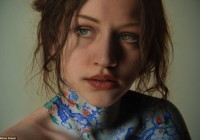 World top Hyper- realistic Woman painting  art work